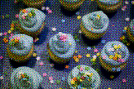 Expat_cupcake.jpg Expat_cupcake.jpg